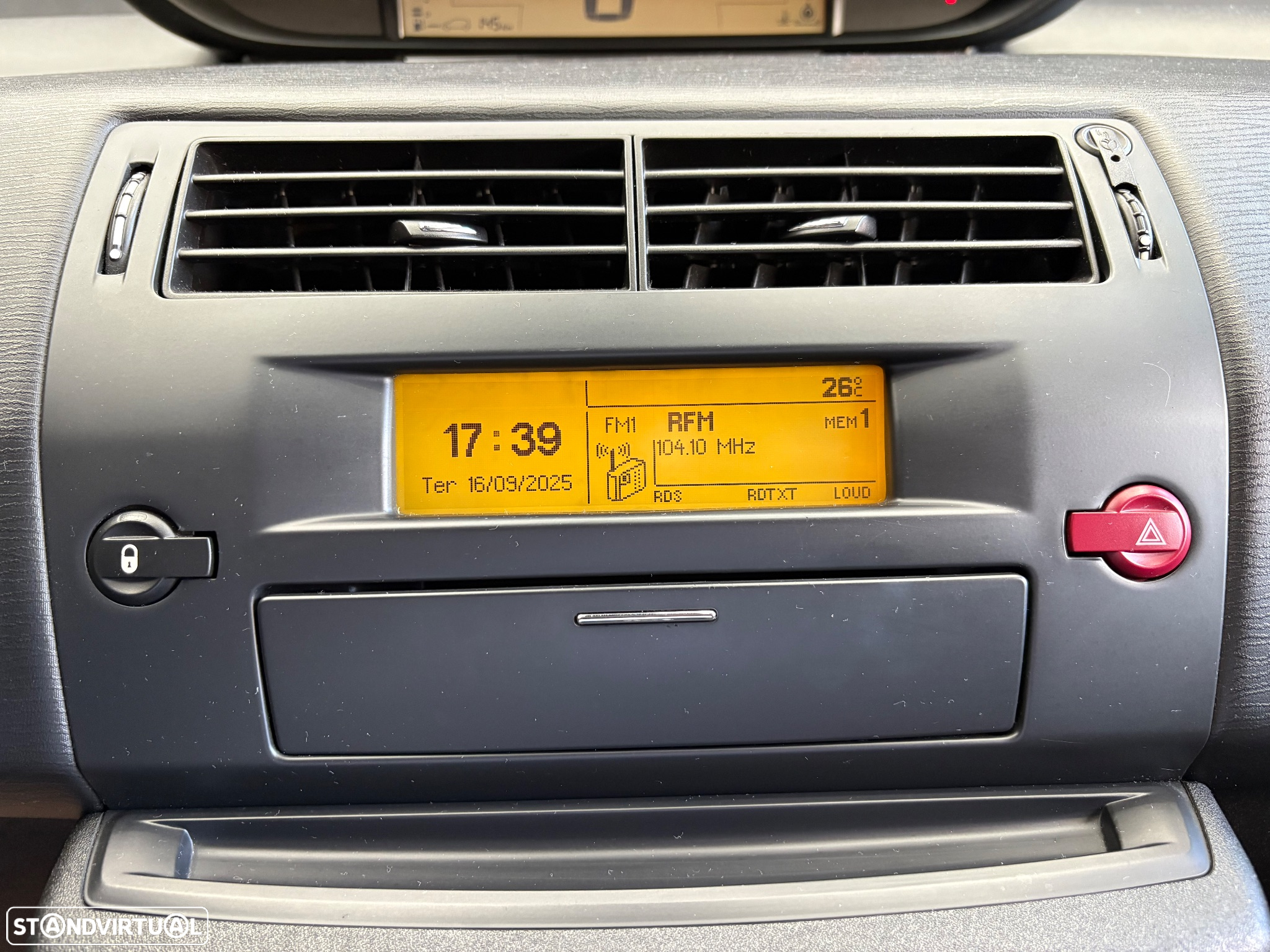 Citroën C4 Coupé 1.6 HDi VTR Pack Airdream - 33