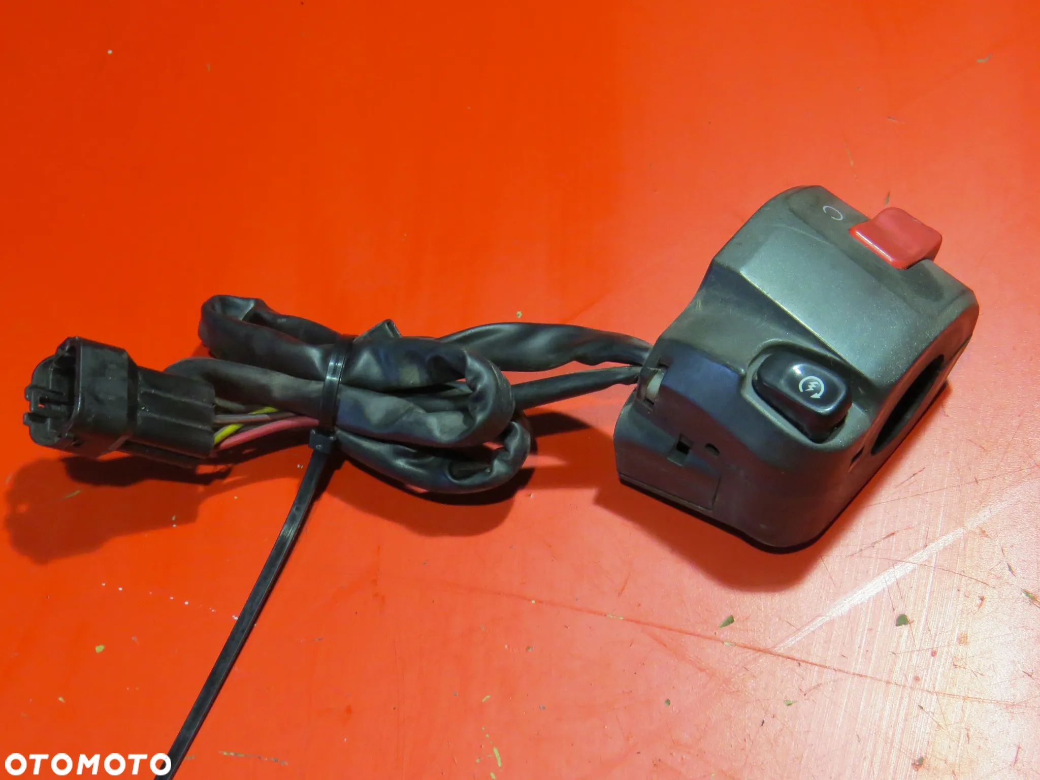 KAWASAKI Z750 Z 750 04-12 przełacznik włącznik manetka prawa - 1