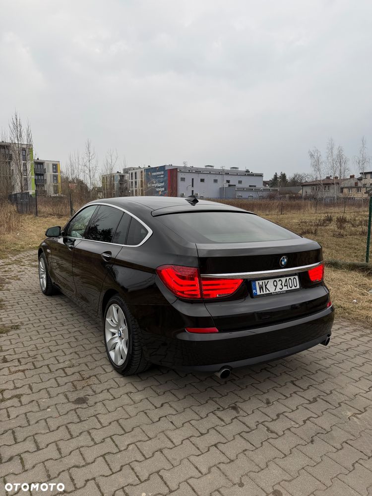 BMW 5GT 535d xDrive Tursimo Modern Line - 8