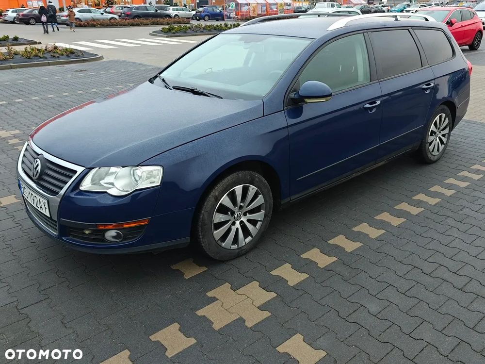 Volkswagen Passat 2.0 TDI Trendline DSG - 3