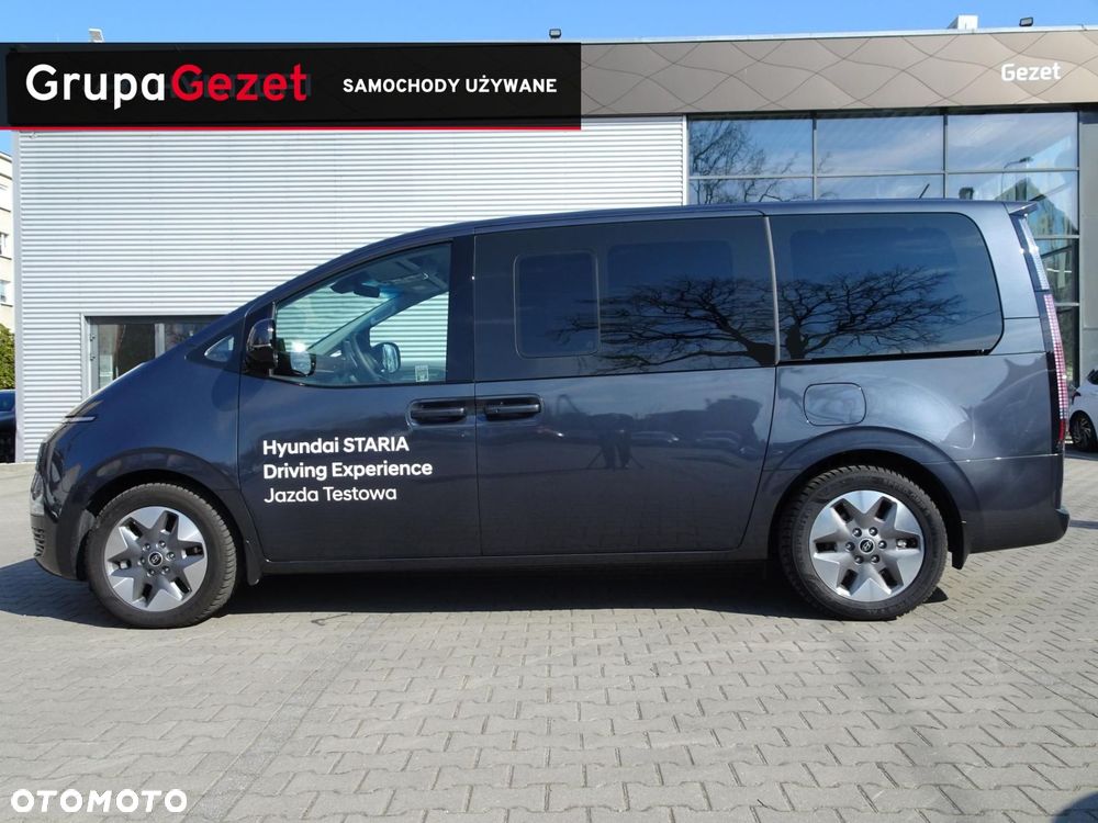 Hyundai Staria - 2