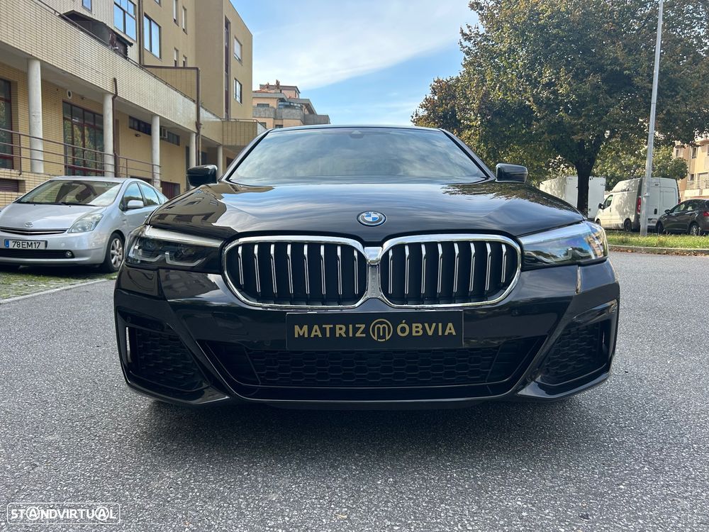 BMW 530 e Pack Desportivo M - 1