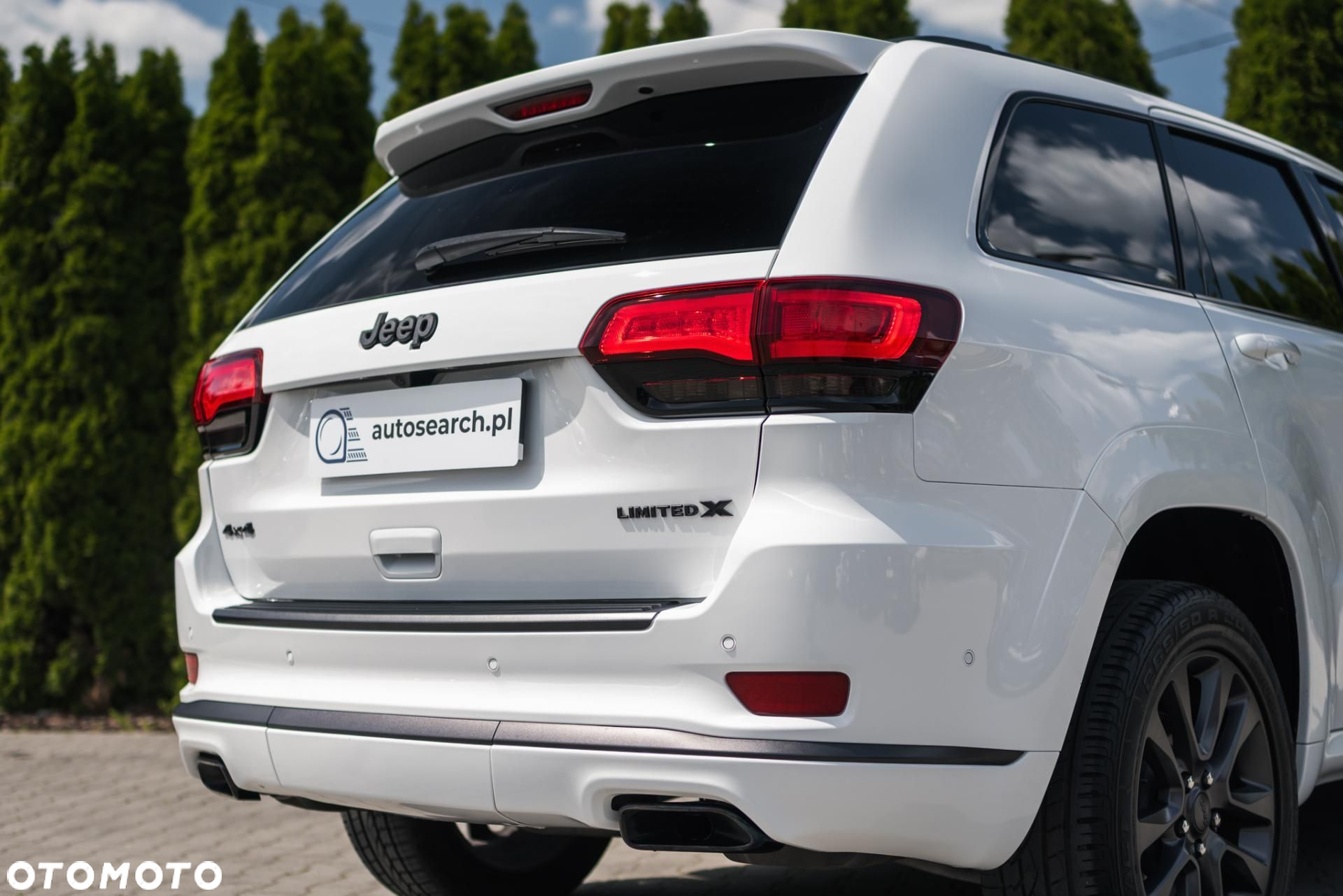 Jeep Grand Cherokee - 40