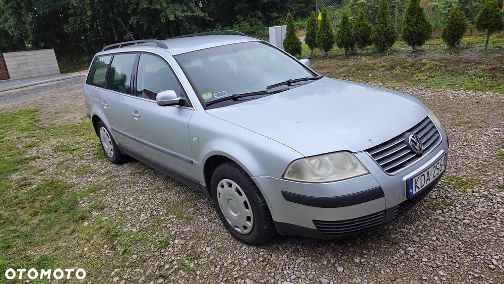 Volkswagen Passat 1.9 TDI Comfortline - 1