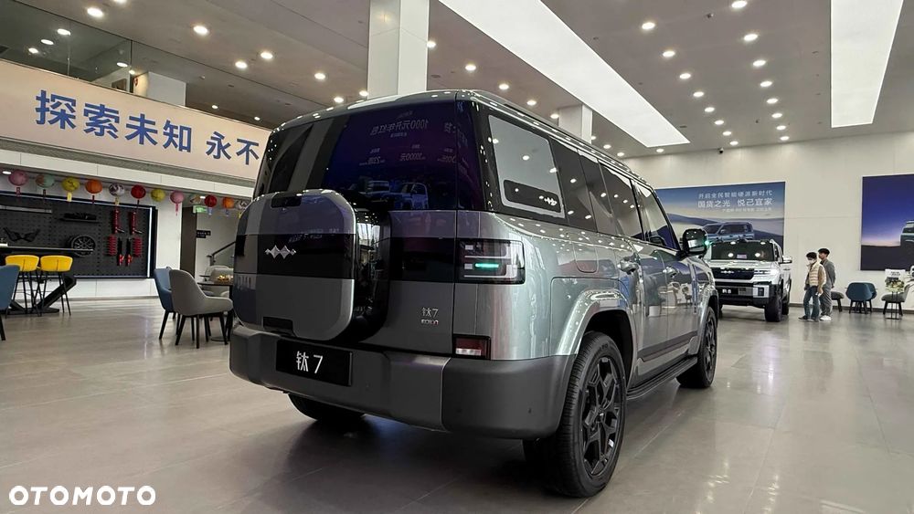 BYD Leopard 7 - 4