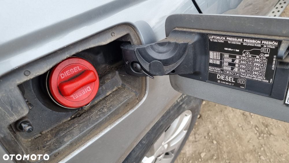 Mercedes-Benz GLK 220 CDI DPF BlueEFFICIENCY 7G-TRONIC SPORT EDITION - 21