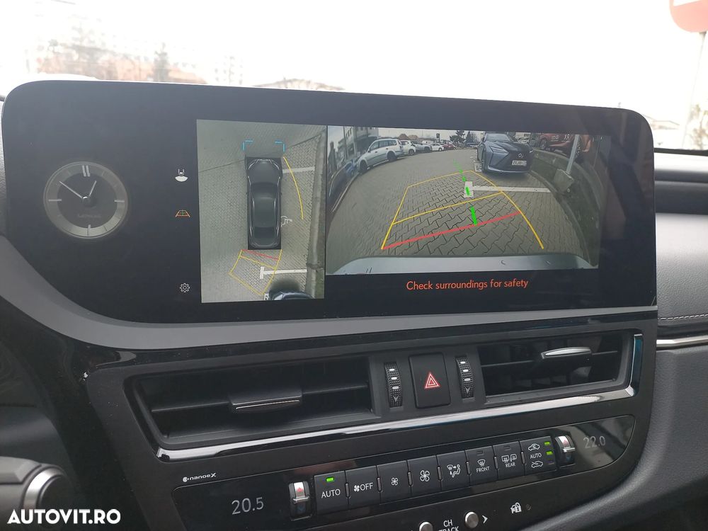 Lexus Seria ES 300h 2.5 TNGA HV 25H- 4X2 CVT Luxury - 31