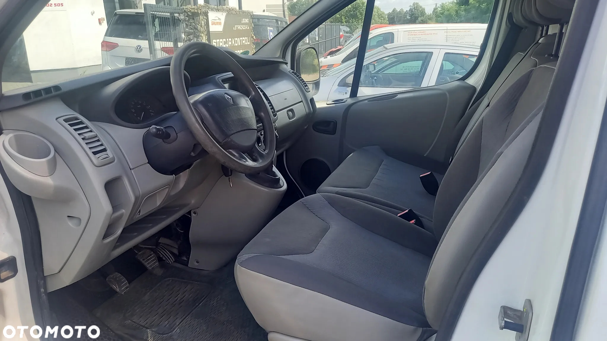 Renault Trafic - 6