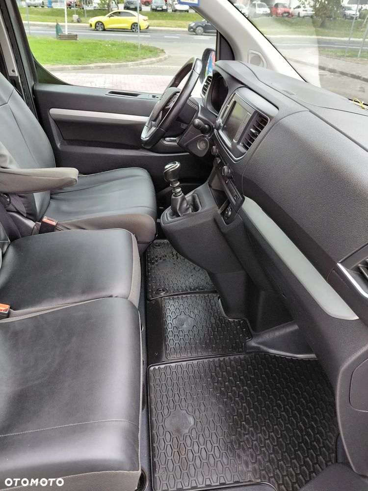 Opel Vivaro - 15