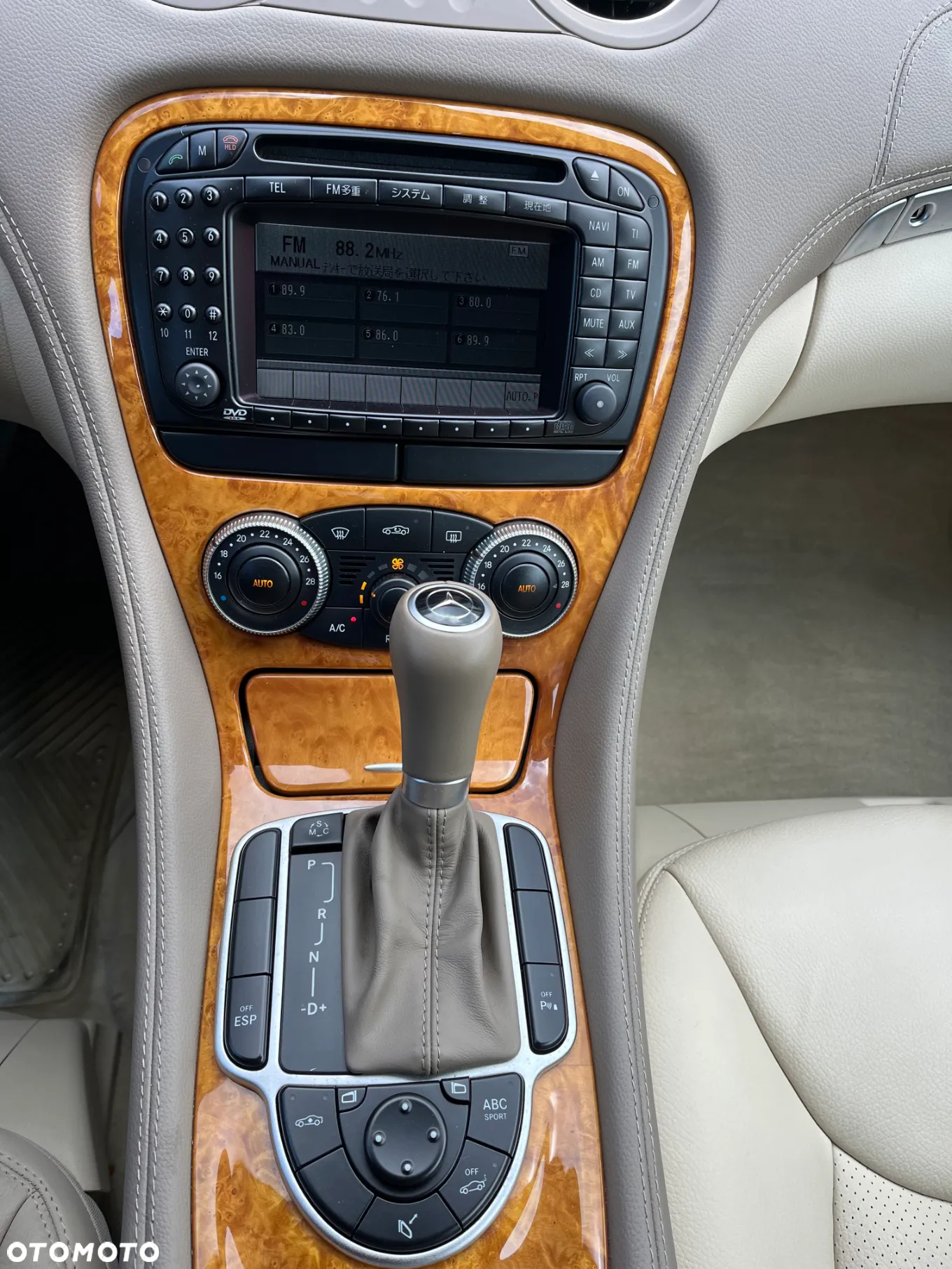Mercedes-Benz SL - 29