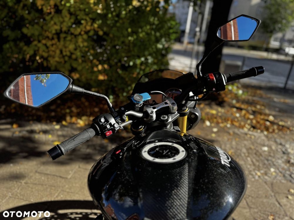 Triumph Street Triple - 3