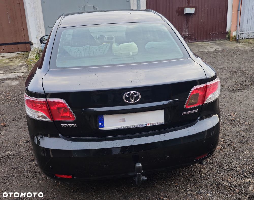 Toyota Avensis 1.8 Sol NAVI - 3