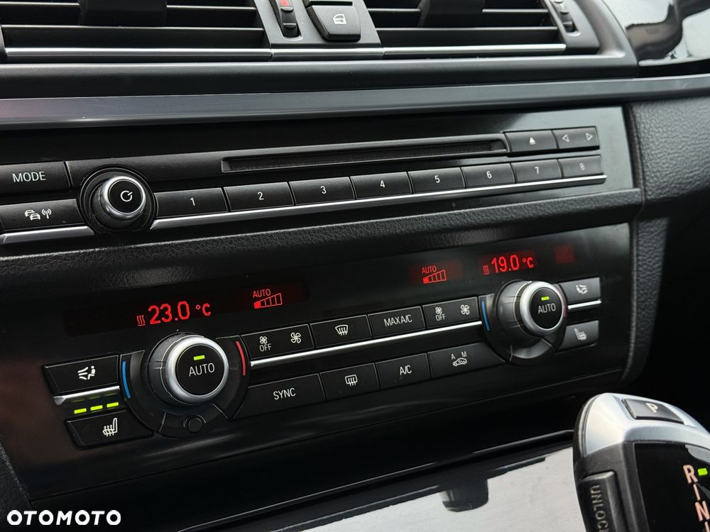 BMW Seria 5 520d xDrive Sport Line - 16