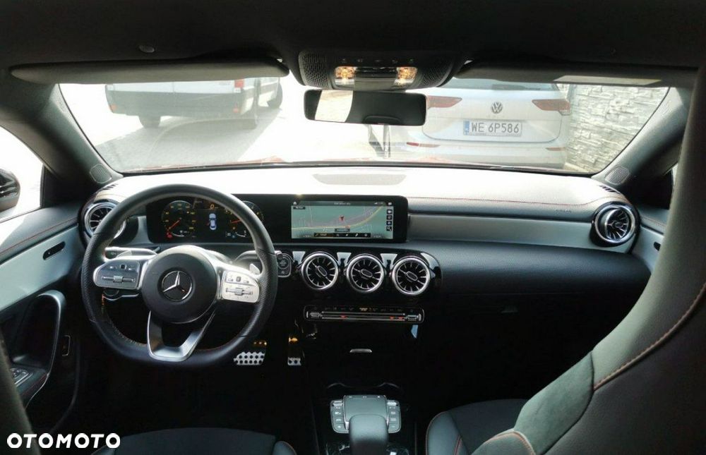 Mercedes-Benz CLA - 9