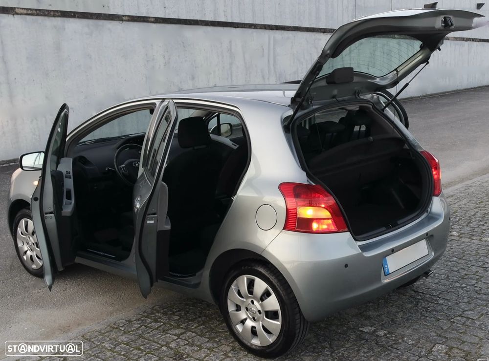 Toyota Yaris 1.0 VVT-i Comfort+AC+VSC - 19