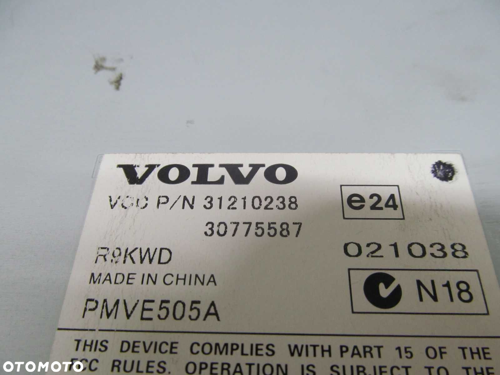 VOLVO C30 S40 V50 C70 06-13 WZMACNIACZ 30775587 31210238 - 5