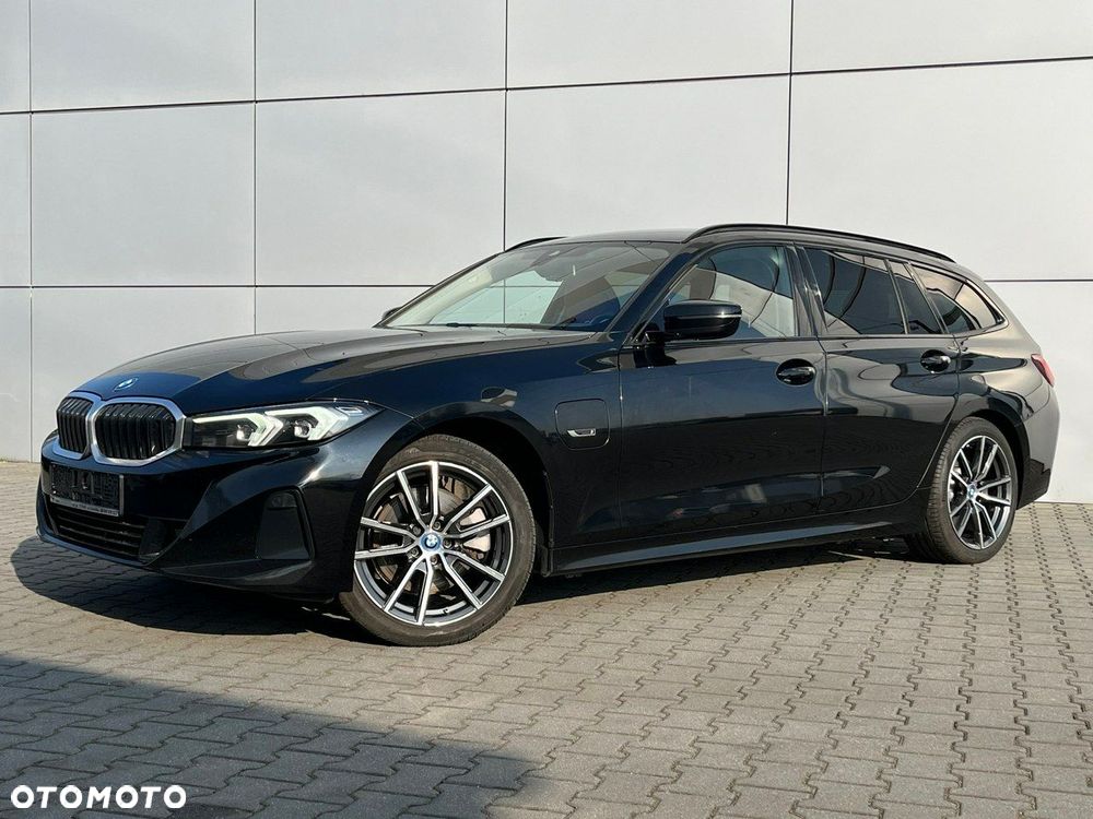 BMW Seria 3 330e xDrive Sport Line - 2