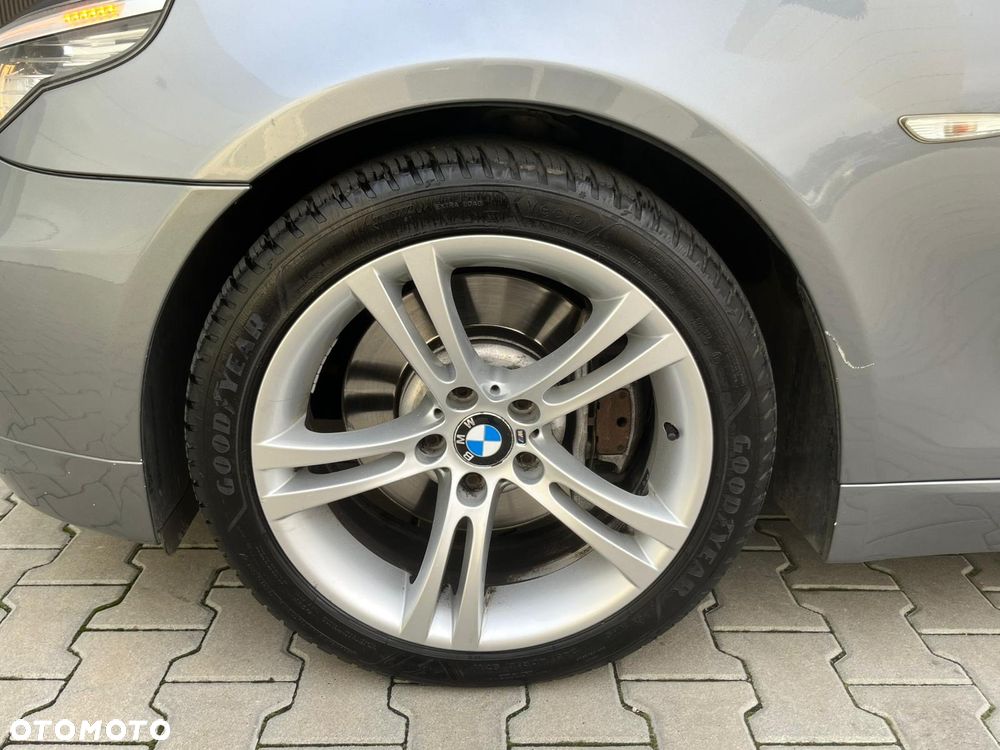 BMW Seria 5 540i - 9