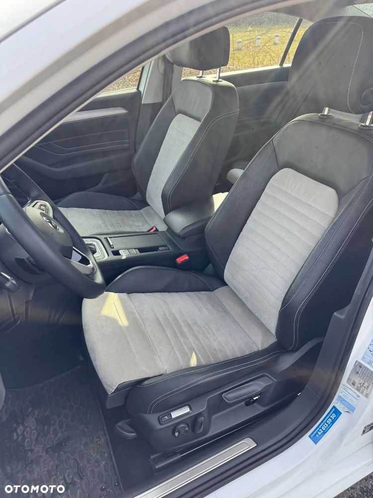 Volkswagen Passat - 15