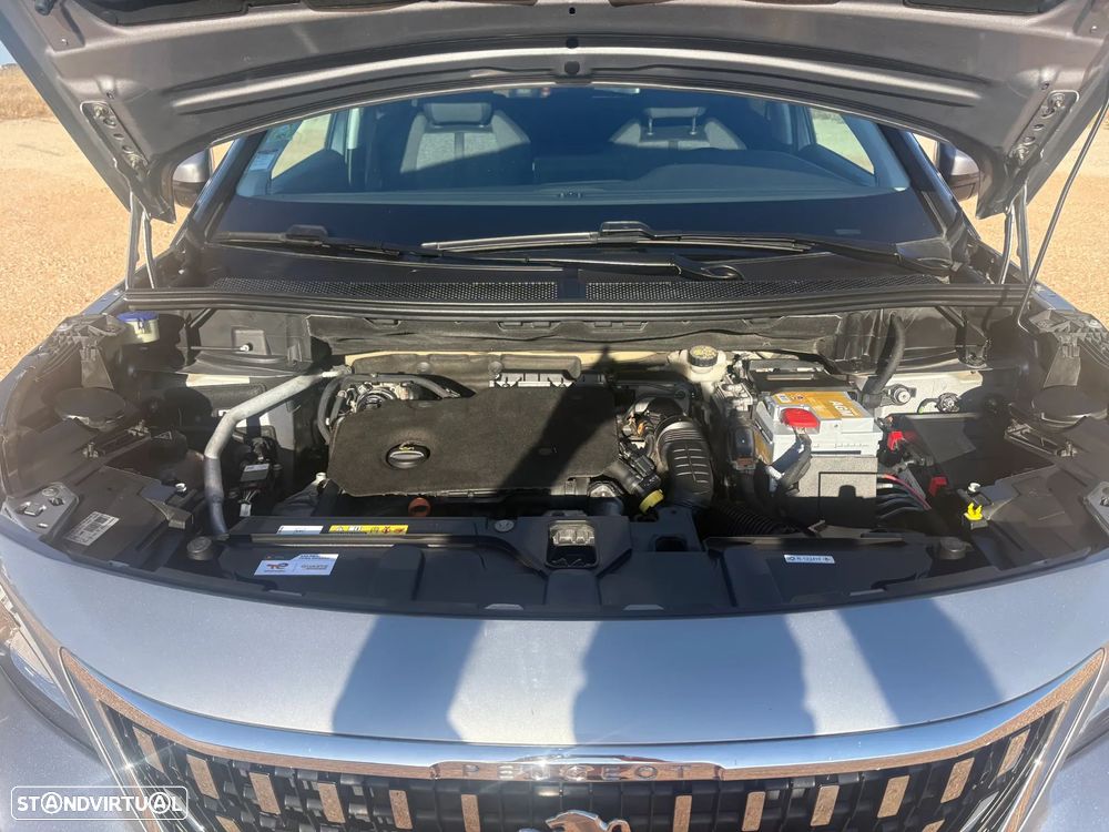 Peugeot 3008 1.5 BlueHDi Allure EAT8 - 6