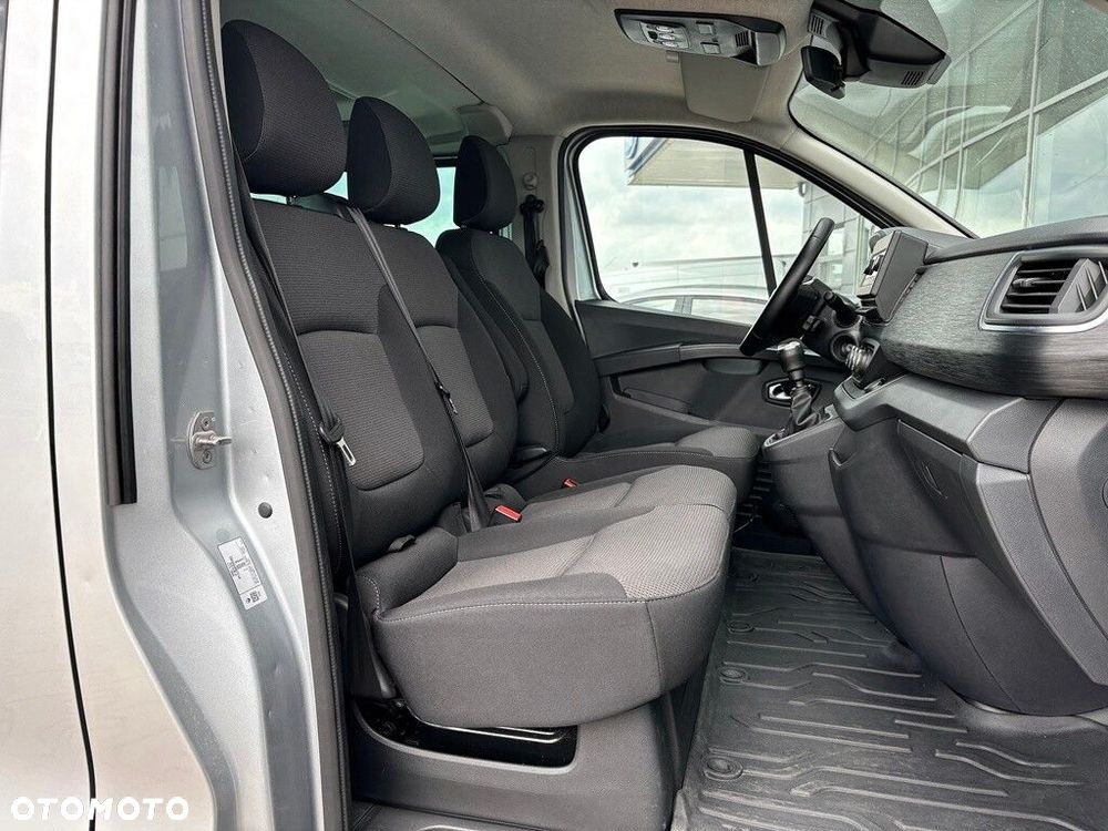 Renault Trafic - 18