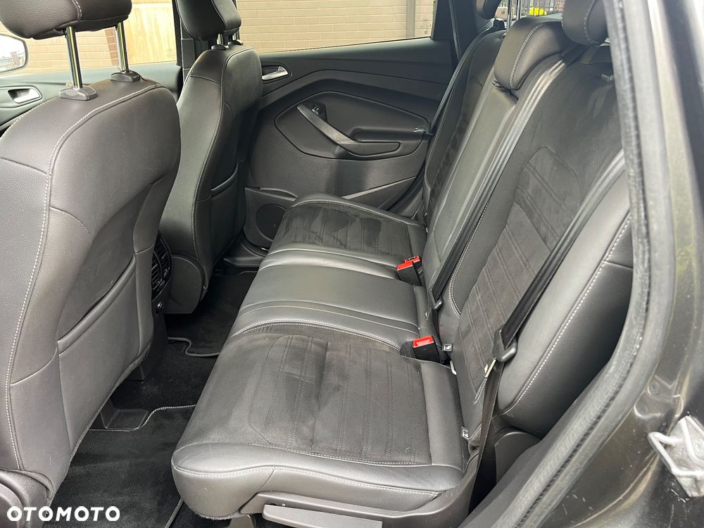 Ford Kuga 1.5 TDCi 2x4 ST-Line - 33