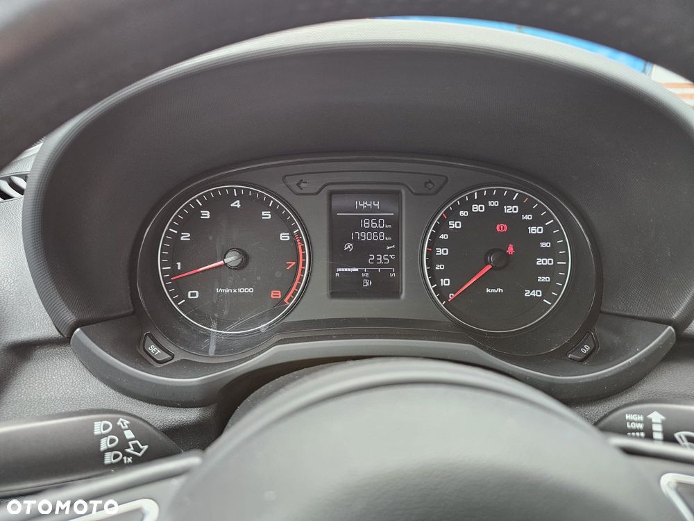 Audi A1 3-drzwiowe 1.2 TFSI Attraction - 11