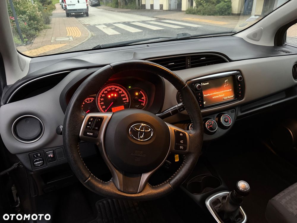 Toyota Yaris - 18