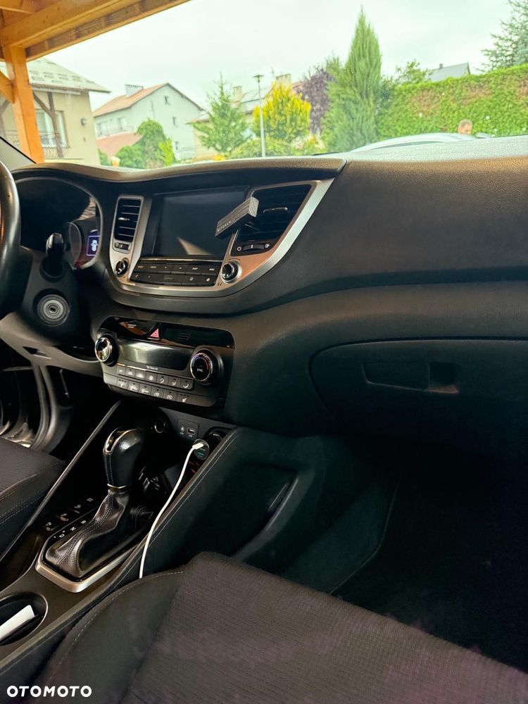 Hyundai Tucson 1.7 CRDI BlueDrive GO Plus 2WD DCT - 15