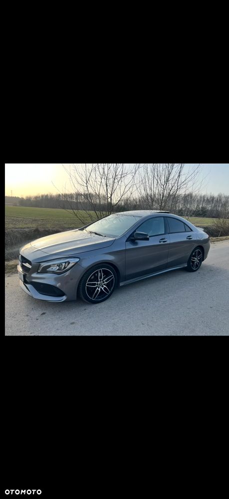 Mercedes-Benz CLA 220 4-Matic AMG Line - 4