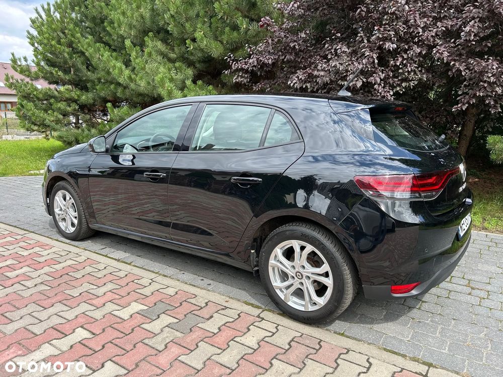 Renault Megane 1.0 TCe Life - 9