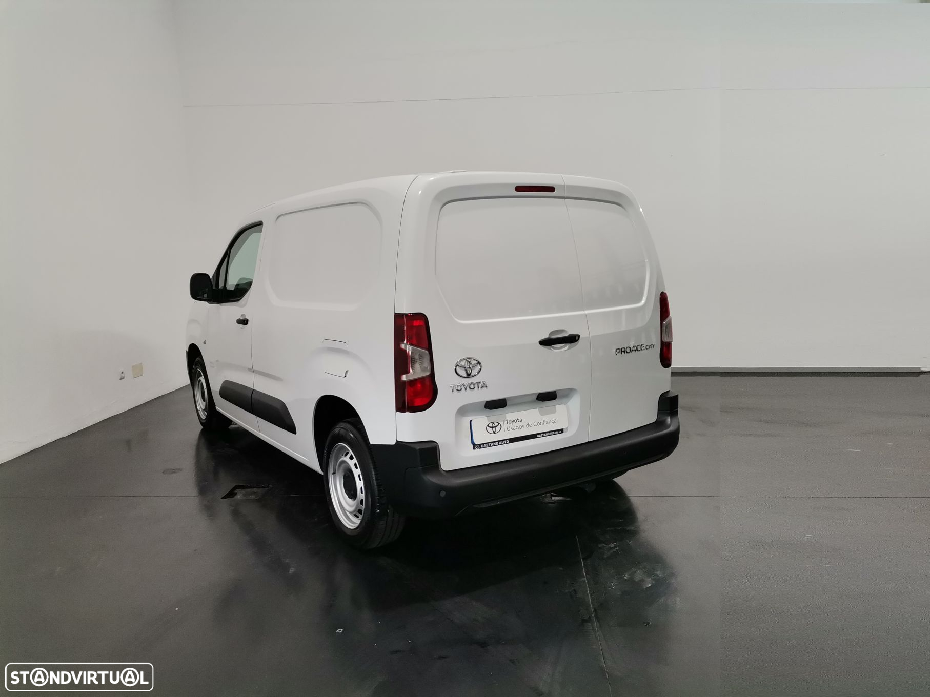 Toyota Proace - 2
