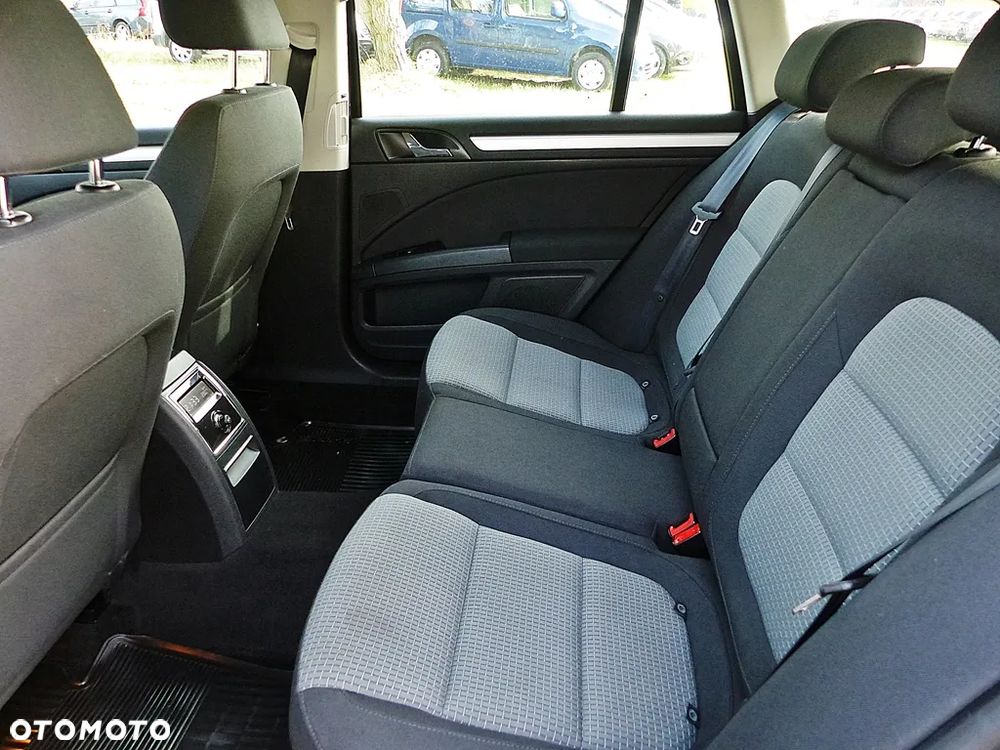 Skoda Superb 1.8 TSI Ambition - 22