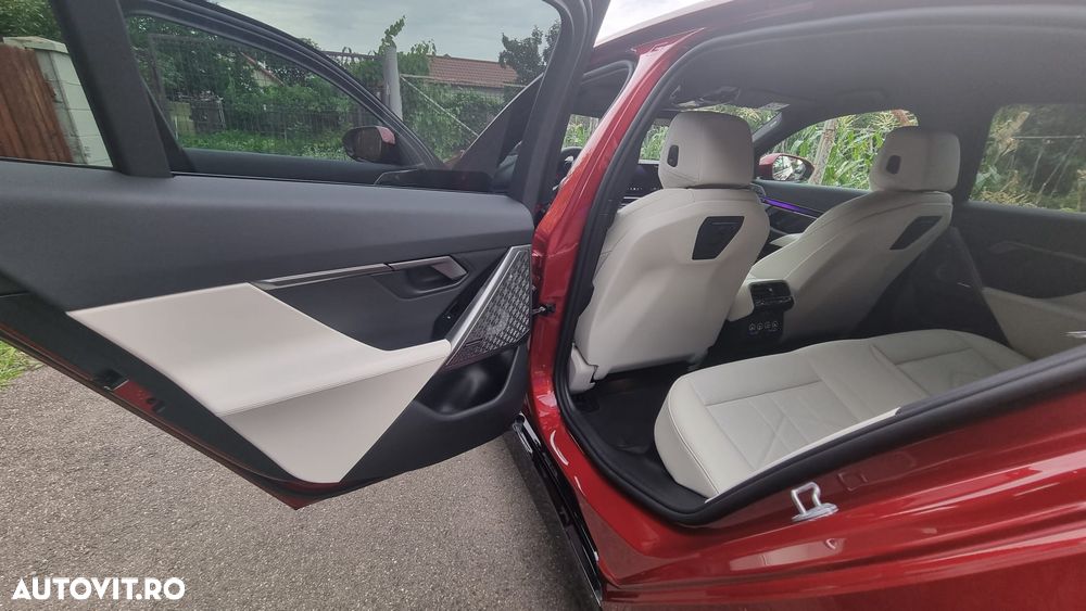 BMW Seria 5 550e xDrive AT PHEV - 14