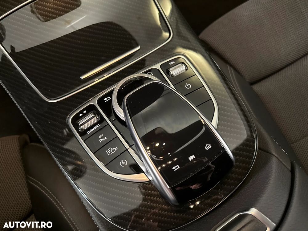 Mercedes-Benz E - 18