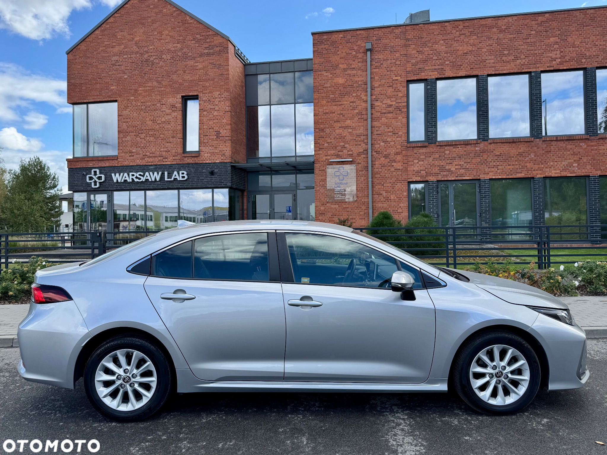 Toyota Corolla - 10