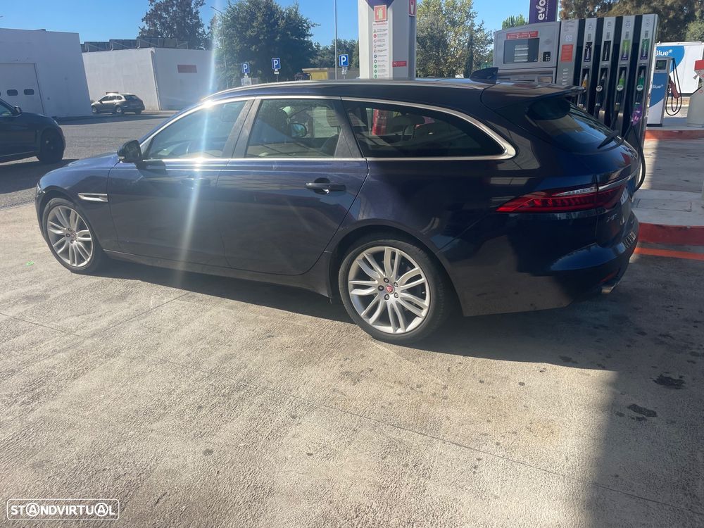 Jaguar XF Sportbrake 2.0 D Prestige AWD Aut. - 4