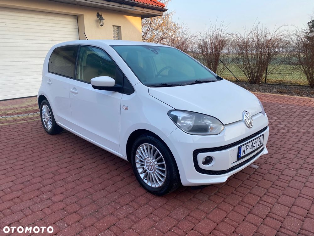 Volkswagen up! (BlueMotion Technology) sound - 3