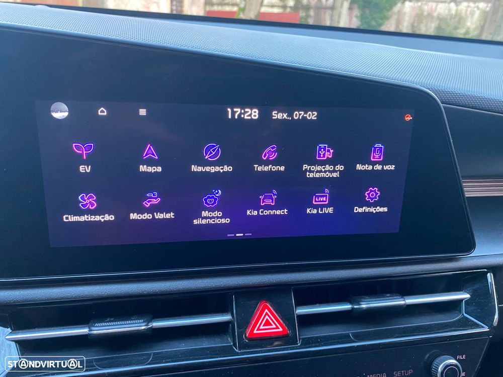 Kia Niro EV 64kWh Drive - 25