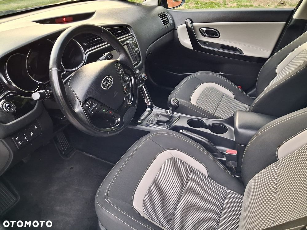 Kia Ceed 1.6 CRDi L Business Line - 19