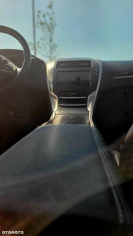 Lincoln MKZ - 16