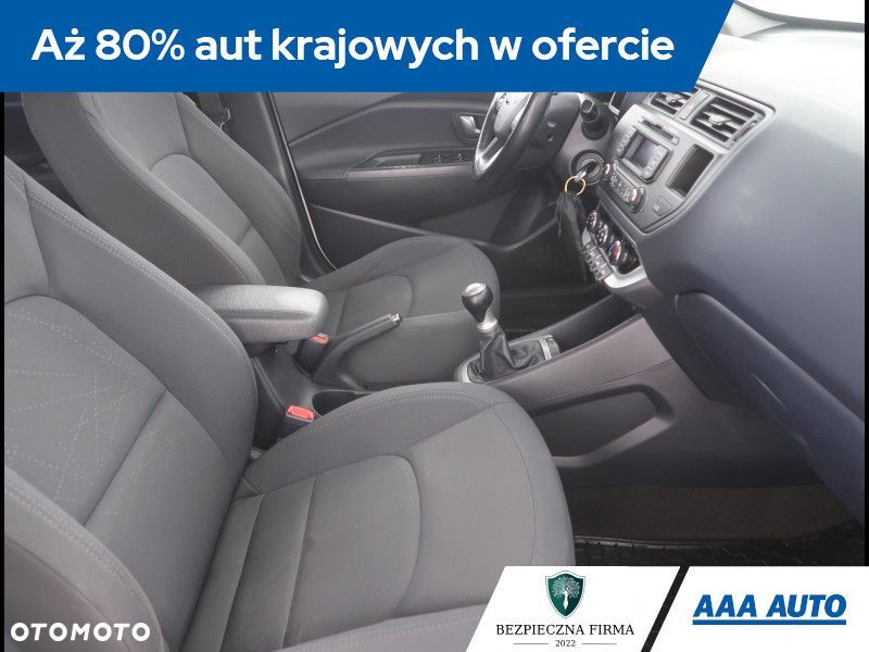Kia Rio - 10