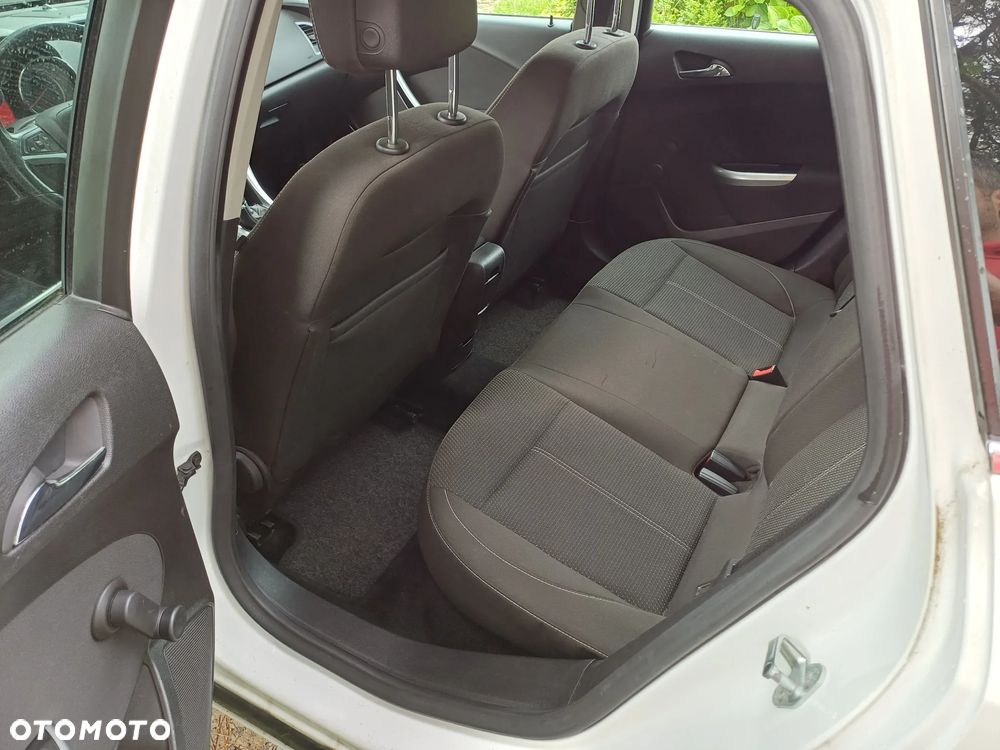 Opel Astra 1.4 T Edition 150 - 9