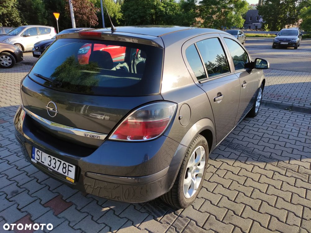 Opel Astra 1.7 CDTI Essentia - 7