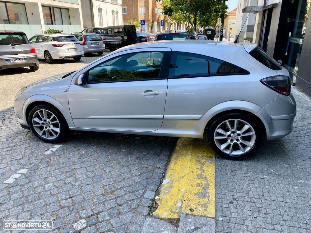 Opel Astra GTC 1.7 CDTI - 8