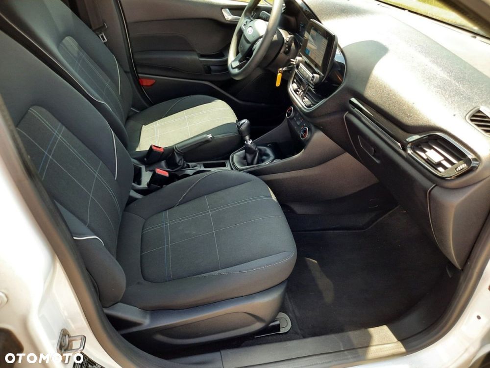 Ford Fiesta - 22