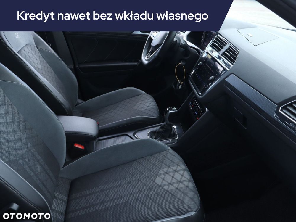 Volkswagen Tiguan - 11