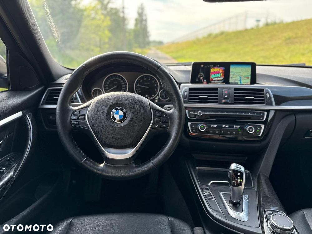 BMW Seria 3 328i xDrive Luxury Line - 6
