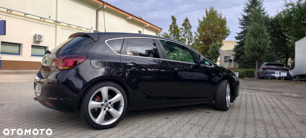 Opel Astra 1.6 T Sport - 2