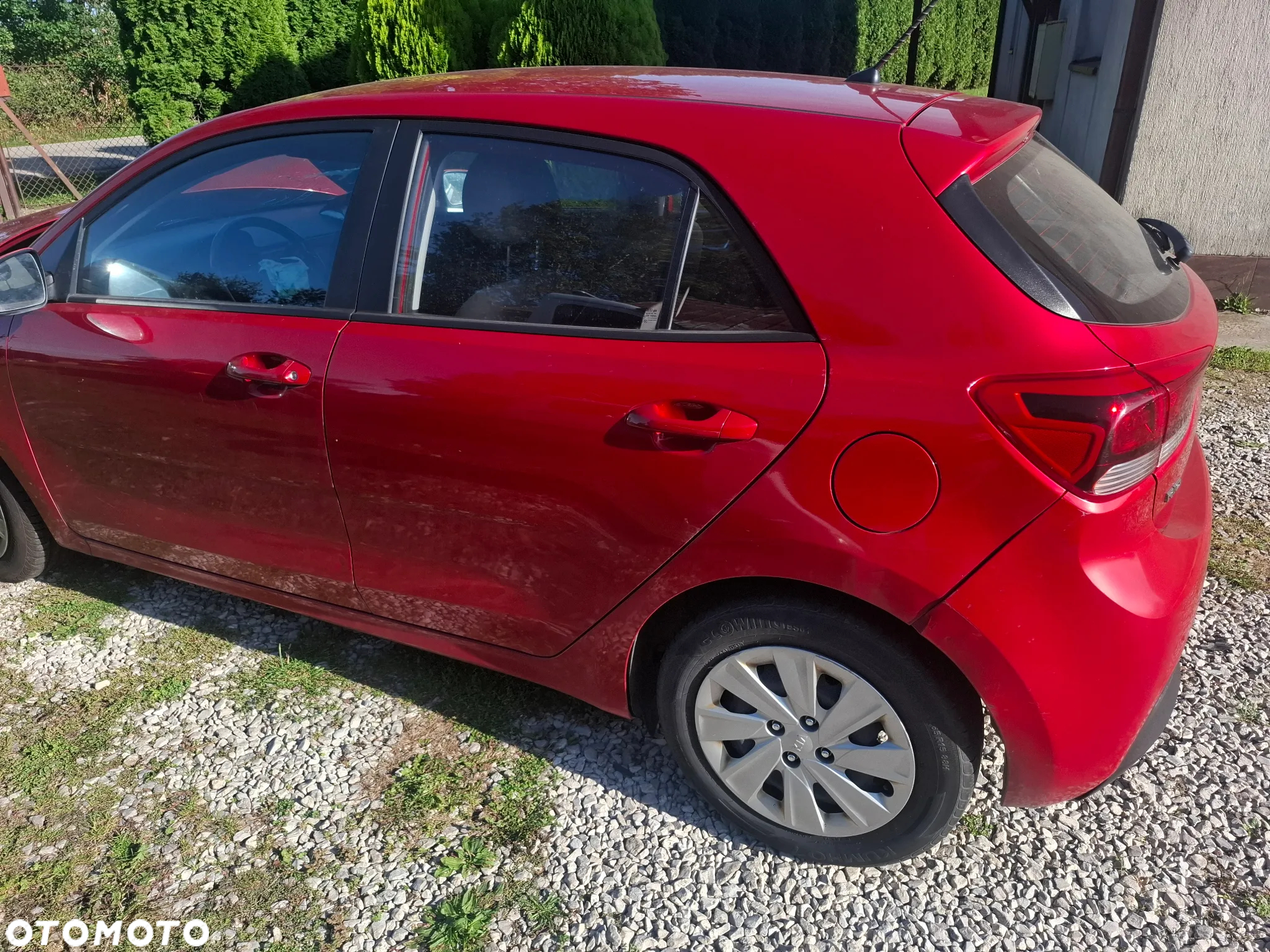 Kia Rio - 3